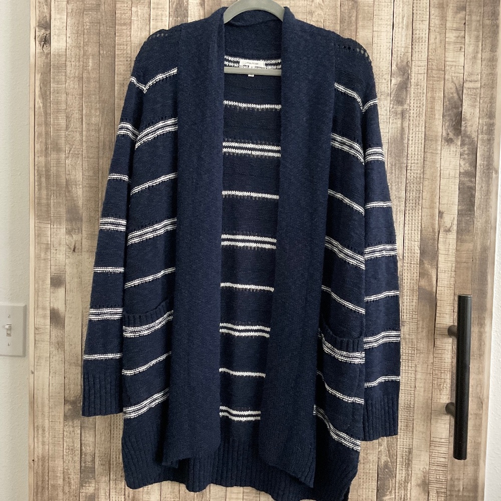 Cozy MAURICES navy white striped CARDIGAN